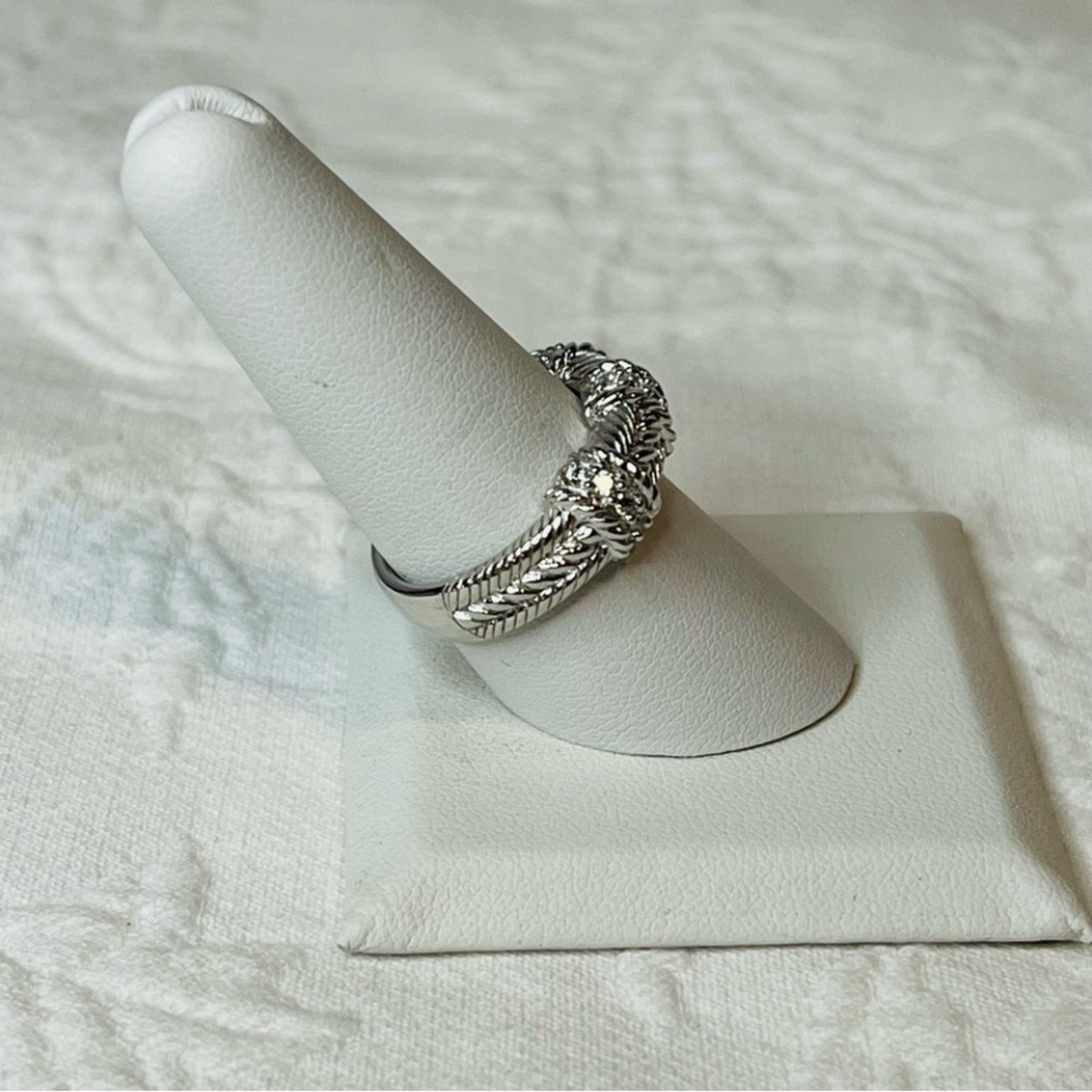 ”Judith Ripka”Cable Band Ring 925 Silver & Zirconias.
⭐️Sale! - Picture 12 of 12